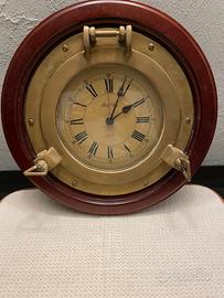 OROLOGIO OBLÓ DA PARETE IN OTTONE E LEGNO