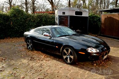 Jaguar XKR 4.0 Coupé