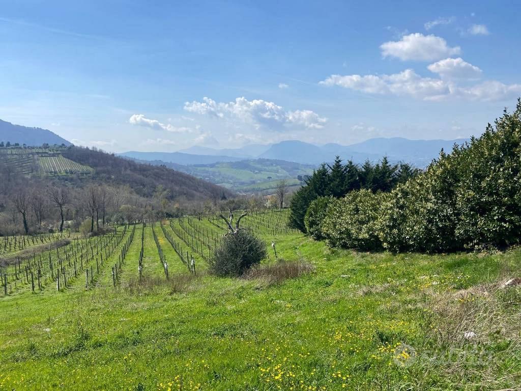 Terreno di 9000 m² a Parolise - Vista 2