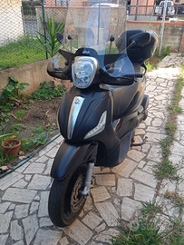Piaggio Beverly 300