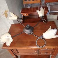 2  Lampadari 1 a 4 luci 1 a 2 luci a parete