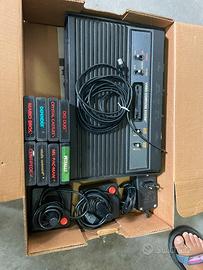 Console Atari 2600 con 8 giochi