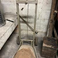 Carrello alza damigiana