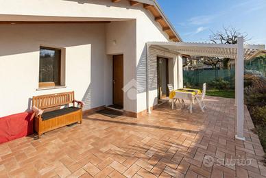 VILLA SINGOLA A MISSAGLIA