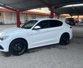 Alfa romeo stelvio veloce 2.2