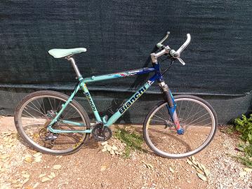 Bianchi Racing MTB 26" alloy 7000 M/L mai usat