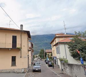 Bilocale Dervio con giardino privato libero