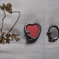 Portafoto e catenina in metallo, anni 80/90