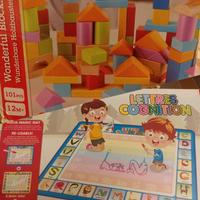 Blocchi colorati e tappeto per disegnare