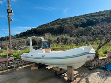 Gommone sacs tornado