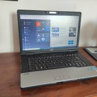 PC portatile Fujitsu Windows 10 Intel i5  