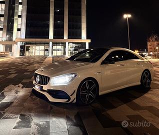 Mercedes Cla 220d, Amg line.