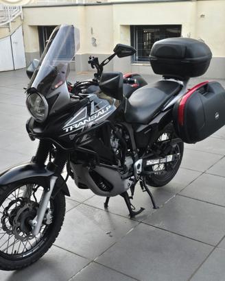 Honda Transalp XL700V