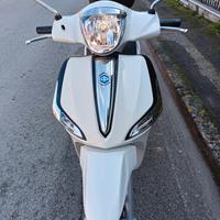 Piaggio LIBERTY 50 4T colore bianco