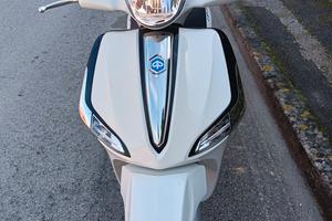 Piaggio LIBERTY 50 4T colore bianco