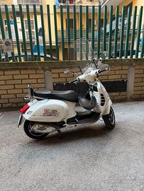 Vespa gts 300s