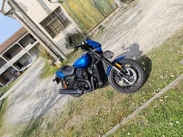 Harley Davidson street Rod 750 solo 21.000 Km