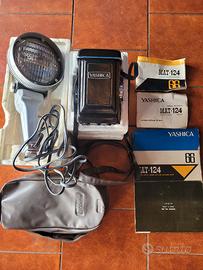 Yashica MAT‑124 completa – non testata