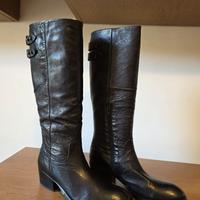 Stivali neri in pelle n. 40