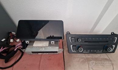 BMW  118d f20 schermo con computer bordo