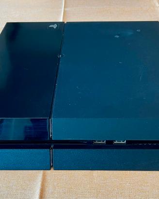 PlayStation 4 perfettamente funzionante