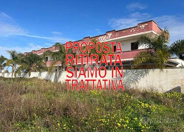 MONOLOCALE A SAN PIETRO VERNOTICO