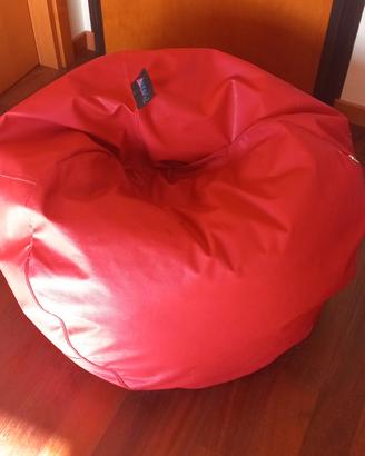 Pouf rosso a pera da usare per imbottitura