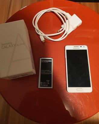 Samsung Galaxy Alpha 4G white