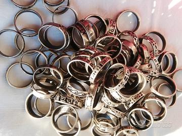 Anelli in ferro tribali