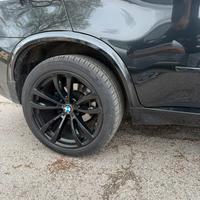 Cerchi e gomme da 20 bmw M