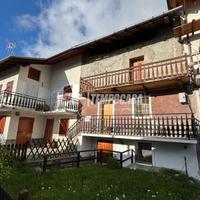 MONOLOCALE AD EMARESE