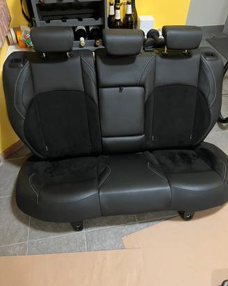 Sedili posteriori pelle e alcantara alfa giulietta
