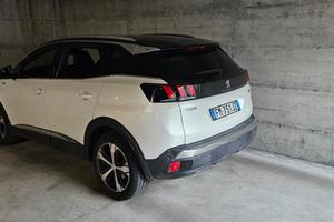 Peugeot 3008 GT 2.0 BlueHDi 180cv EAT6 – Tetto