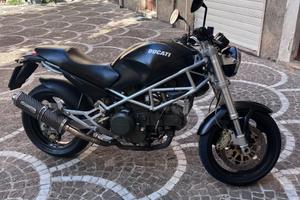 Ducati monster 750