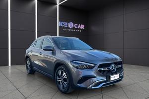 MERCEDES-BENZ GLA 180 Automatic Progressive Advanc