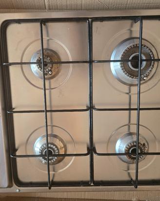Piano cottura gas 4 fuochi Smeg