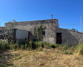 Casa Rurale con annesso terreno