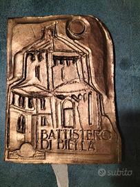 Opera in terra cotta Battistero di Biella