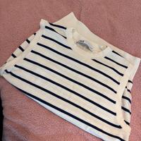 Maglietta smanicata a righe blu e bianche Zara