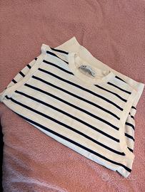 Maglietta smanicata a righe blu e bianche Zara