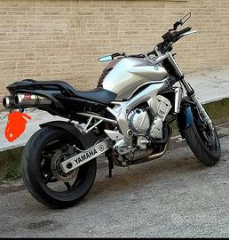 Yamaha FZ6 