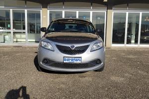 Lancia Ypsilon 1.2 69 CV 5 porte Silver