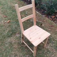 Sedia Ikea Ivar con cuscino Ikea Justina