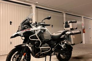 Bmw gs 1200 r adventure
