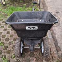 Spandiconcime trainato GeoTech