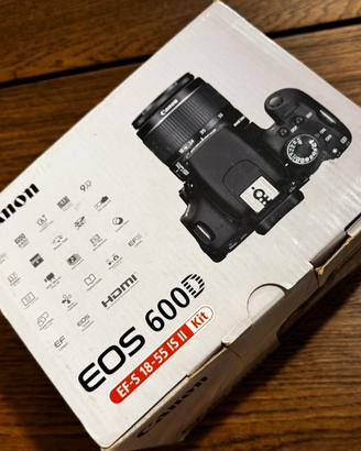 Canon EOS 600D + Obiettivo 18-55mm PARI AL NUOVO