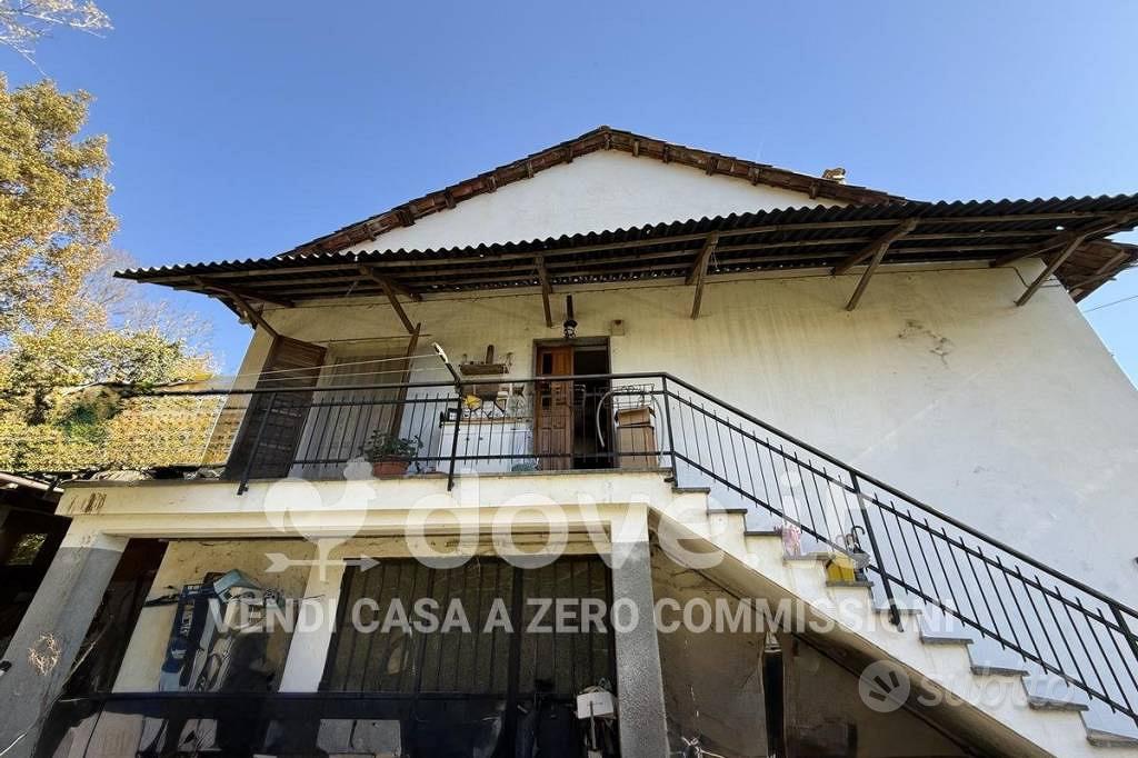 Villa di 400 m² con 4 locali e box auto doppio a S - Vista 2