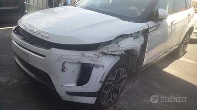 Land rover evoque incidentata