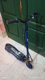 Monopattino elettrico + bicicletta 150.00€ trattab