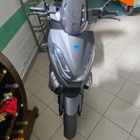 Scooter elettrico E4